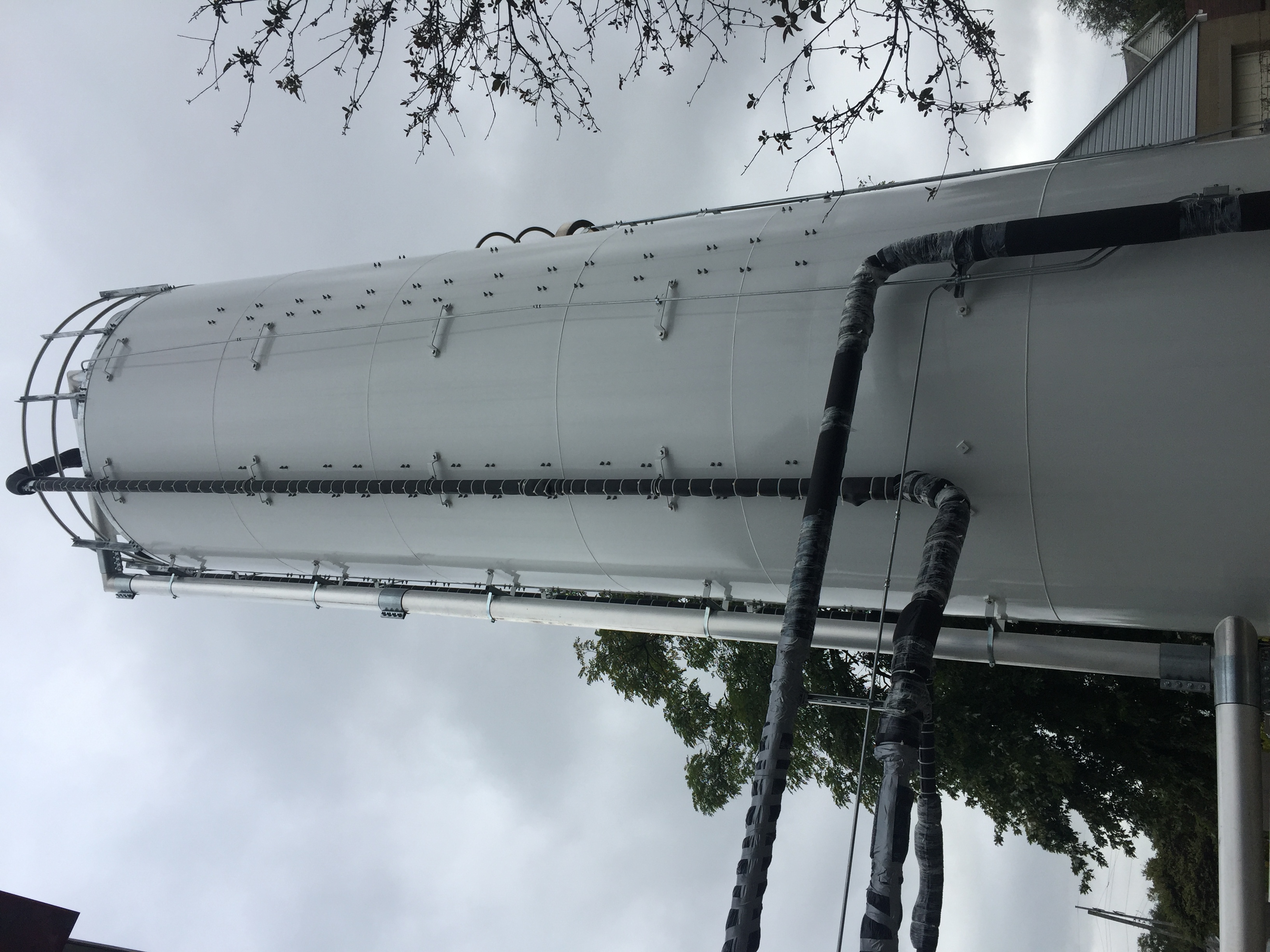 Industrial storage silo
